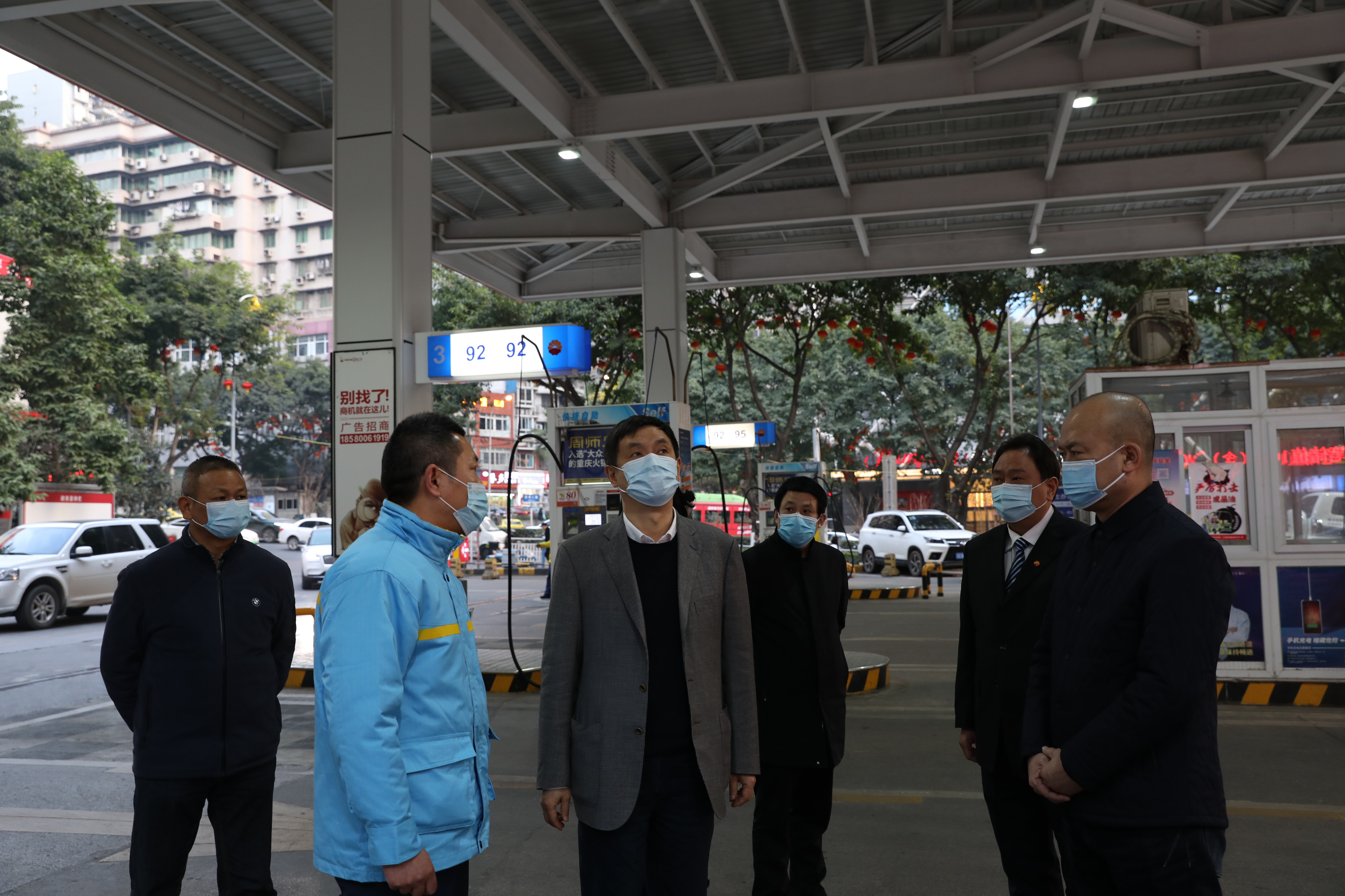 曾伟在检查全区安全生产工作时强调压实责任筑牢防线切实保障人民群众